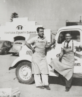 Roy Esaki with fellow worker on after school job at State Super Market, Main and Palm Streets, Ventura : 1938.