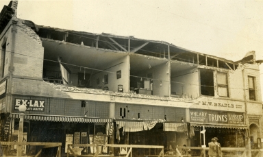 Santa Barbara 1925 Earthquake Damage - 700 Block State Street