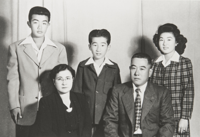 Taniguchi Family picture, Santa Maria : 1941. Mitsuo, Somio, Michiko and Mr. and Mrs. George (Ichitaro).