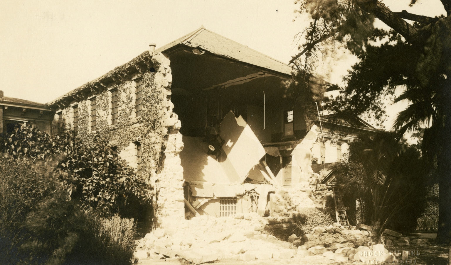 Santa Barbara 1925 Earthquake Damage - Santa Barbara County Courthouse Jail